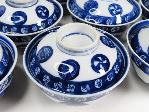 e2090 中国古陶磁 染付 煎茶碗 4客 木箱入り 中国古玩 唐物 茶道具 染付 青華 九客 - 煎茶 9客 中国古陶磁 菊弁文 蓋碗