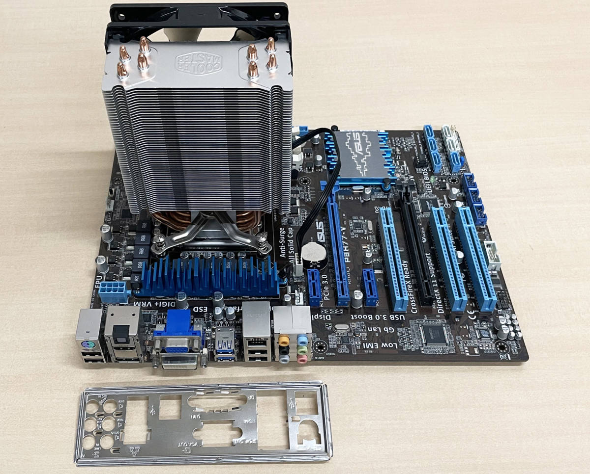 ASRock H110 PRO BTC+ マザーボード CPU 4GBメモリ SSD ライザーカード マイニング ethOS設定済 仮想通貨  セット売り 動作確認済 ラスト1台