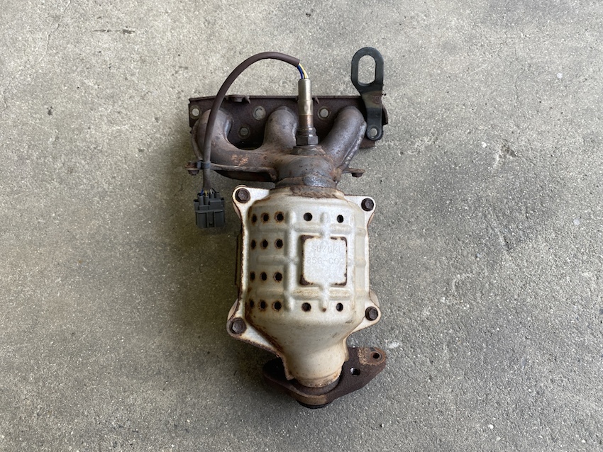 □parts□触媒63□ニッサン 日産 MG21S モコ 触媒 キャタライザー
