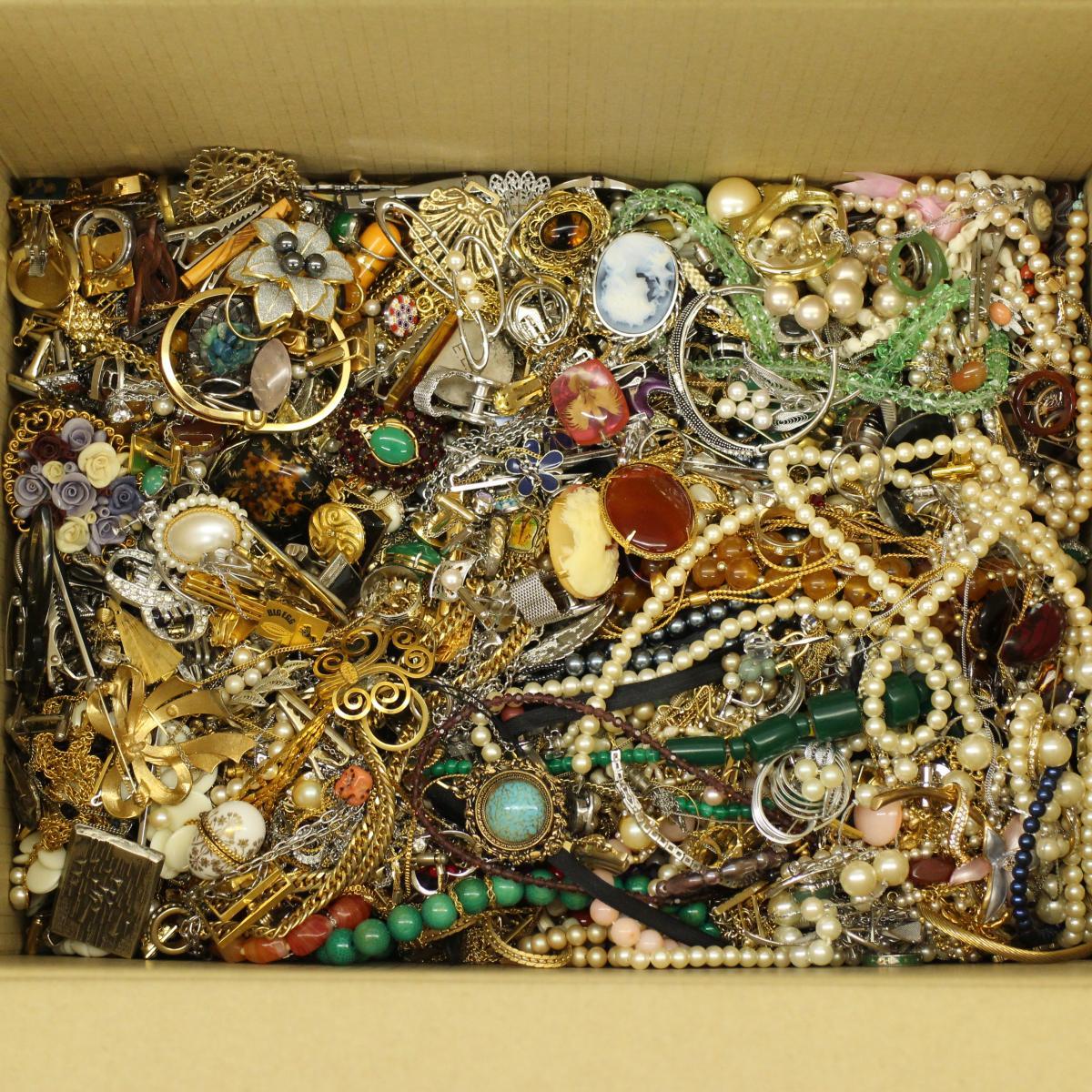ジャンク品◇アクセサリー大量まとめ 総重量約9kg ネックレス