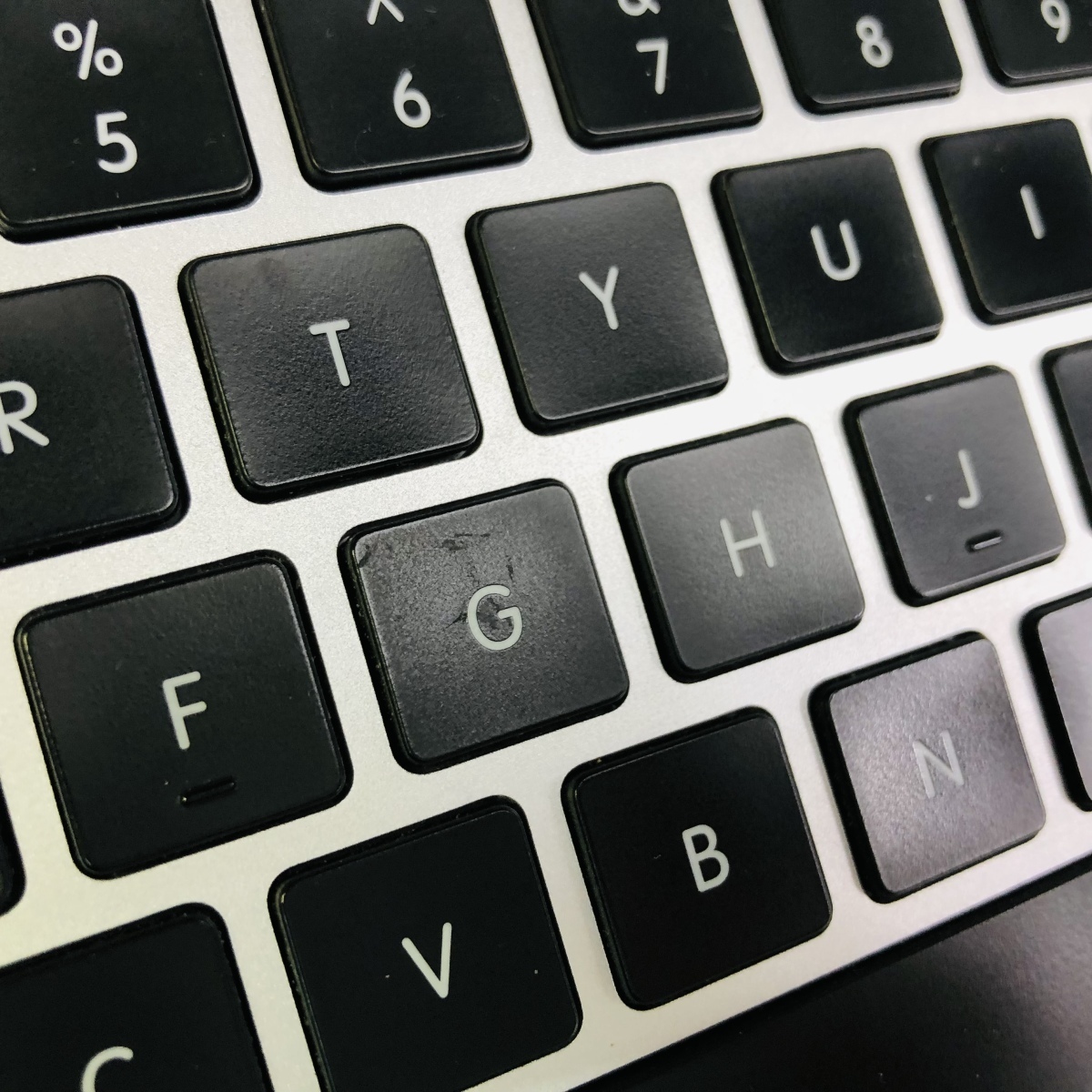 ジャンク MacBook Air 11インチ（Early 2014） Core i7 1.7Ghz/8GB/SSD