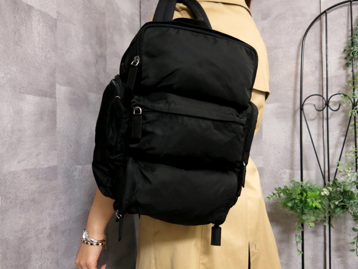 超 Prada プラダ メンズ ポコノ ナイロン リュック サック 黒 ブラック シルバー金具 イタリア製 Ok バックパック リュック 売買されたオークション情報 Yahooの商品情報をアーカイブ公開 オークファン Aucfan Com