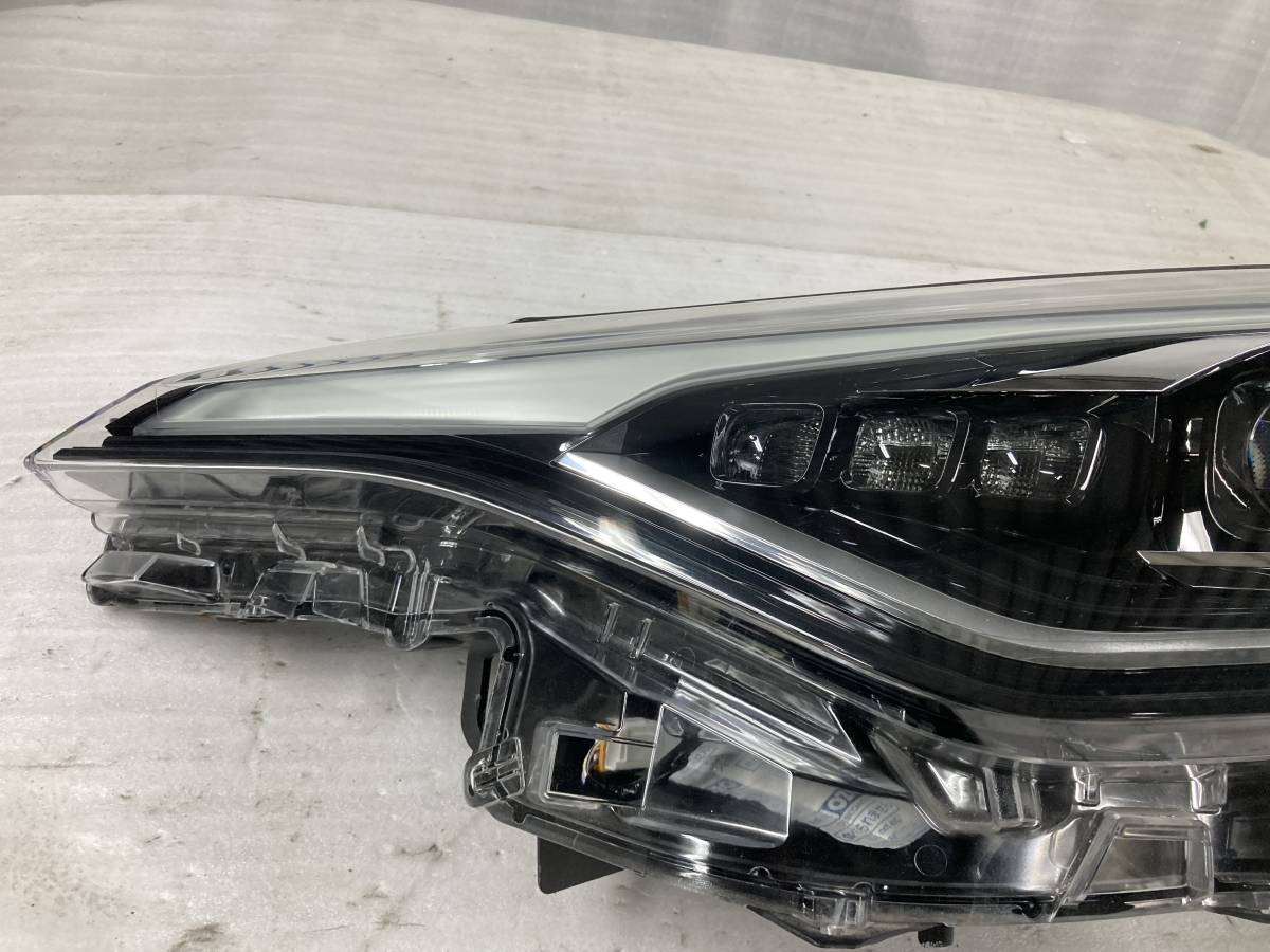 C-HR ZYX11NGX10 後期 右ヘッドライト 10-116 打刻10 - メルカリ