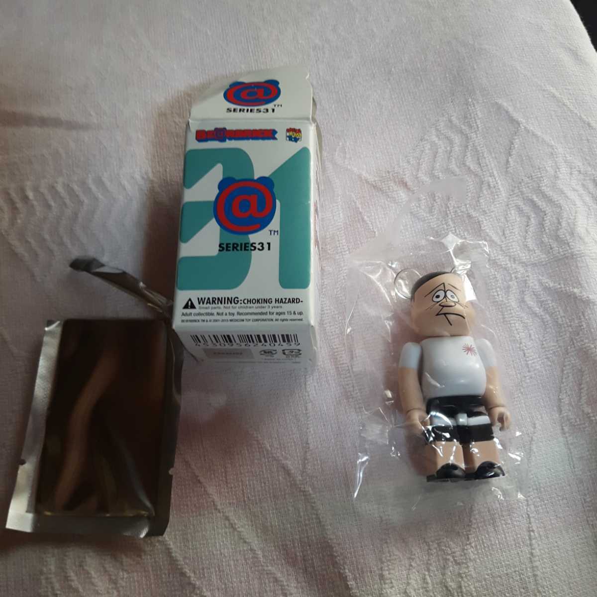 BE@RBRICK ベアブリック 花井祐介　100%　本体　カード　箱付き_3