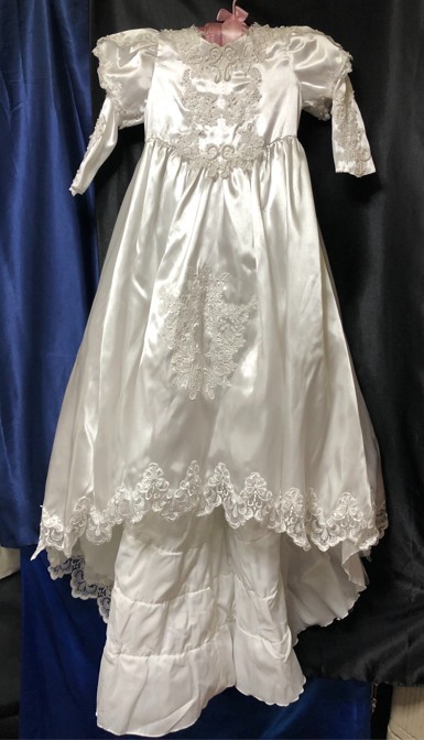 R O C 子供用 光沢サテン 刺繍 レース ウエディングドレス 100 95 104cm 売買されたオークション情報 Yahooの商品情報をアーカイブ公開 オークファン Aucfan Com