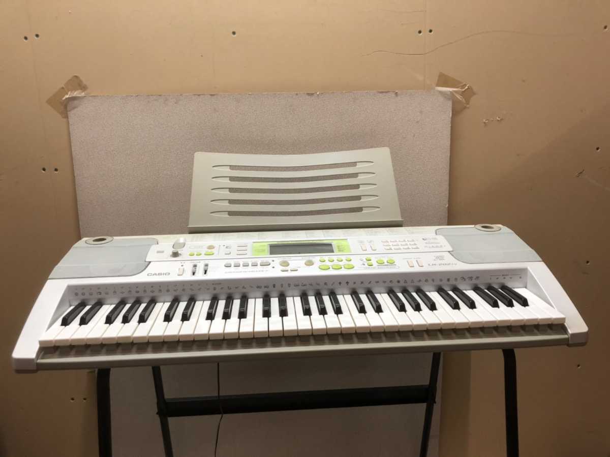 CASIO LK-202TV (スタンドあり) 〇 CASIO カシオ 光ナビゲーション 電子キーボード LK-202TV スタンド