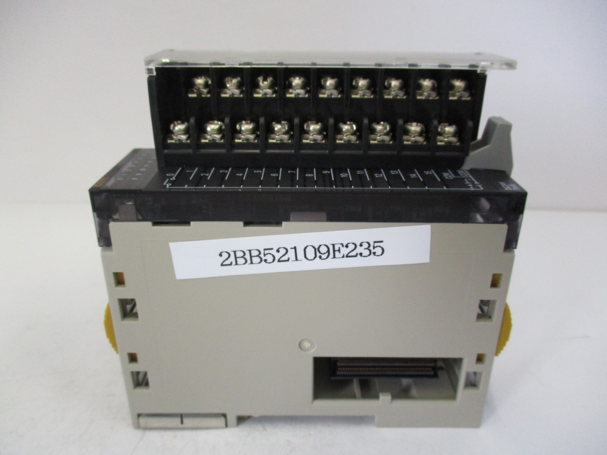 OMRON CJ1W-ID211 プログラマブルコントローラ 出力ユニット CJ1W