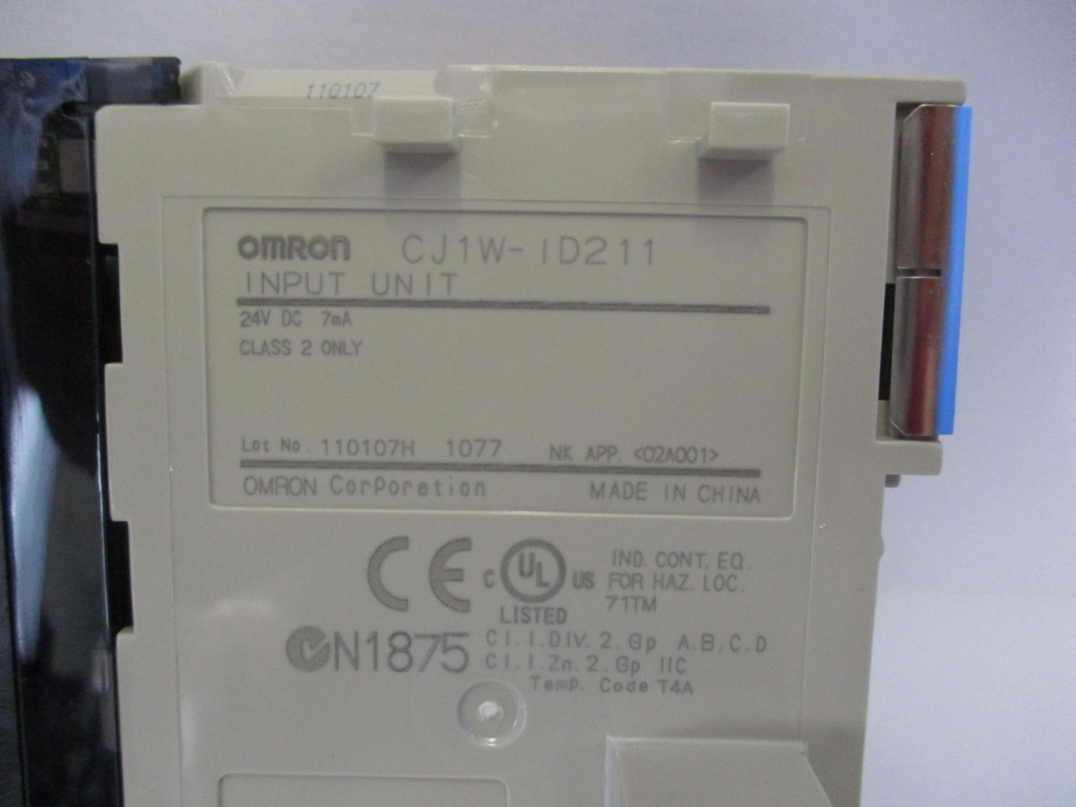 OMRON CJ1W-ID211 プログラマブルコントローラ 出力ユニット CJ1W
