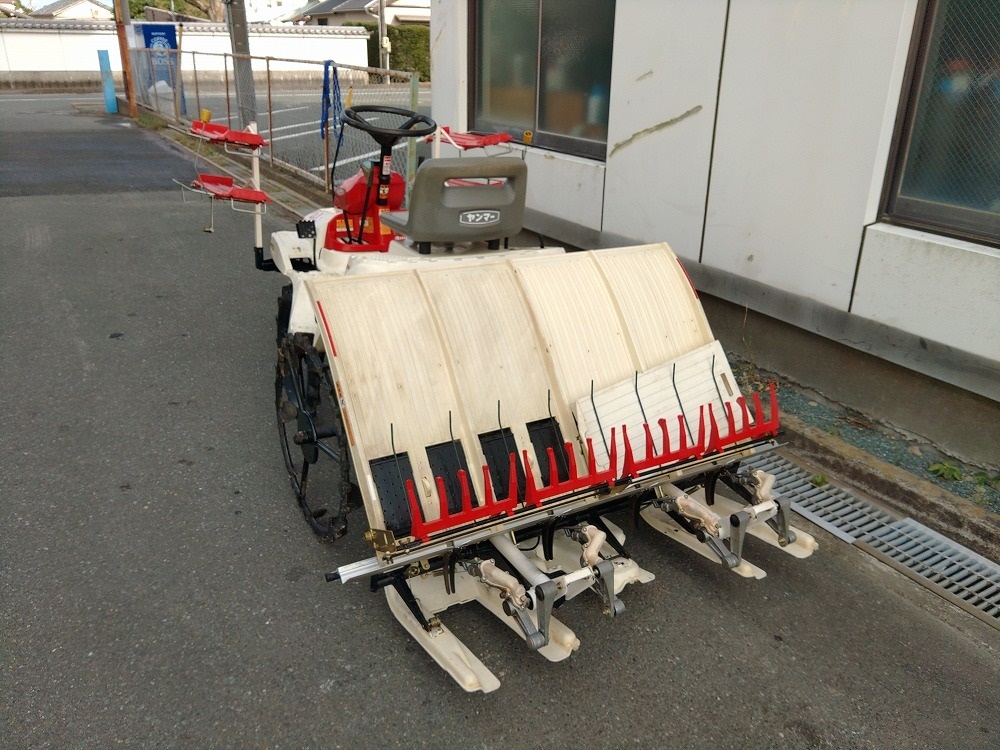 ☆【H-7653】中古品 ヤンマー 田植え機 4条植え Pe-1 ダブルタイヤ