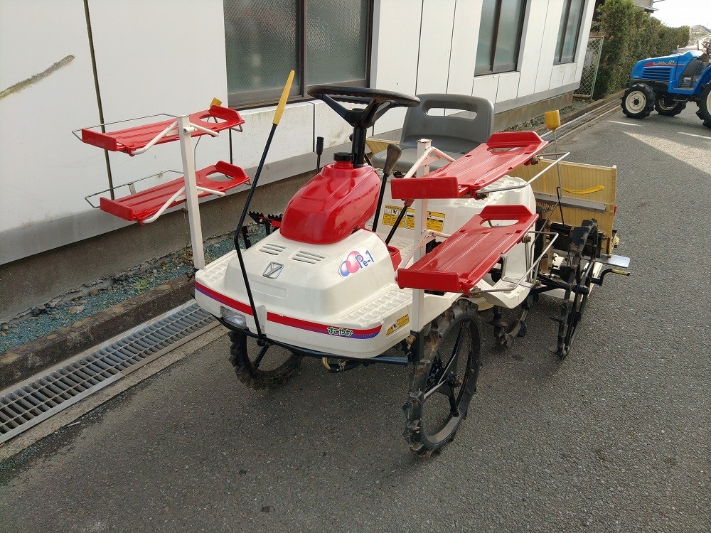 ☆【H-7653】中古品 ヤンマー 田植え機 4条植え Pe-1 ダブルタイヤ