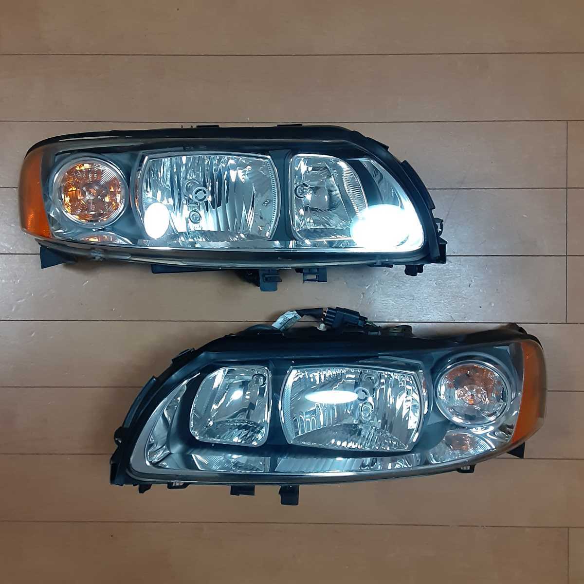 美品！ V70 ボルボ SB 後期 ハロゲン ヘッドライト 左右 Valeo