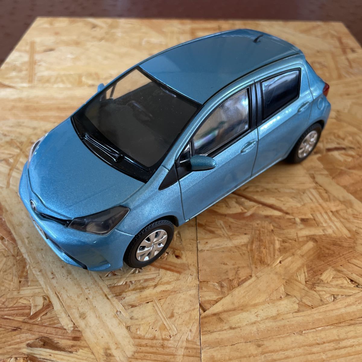 トヨタ 1⁄30 カラーサンプル ヴィッツ Vitz | ミニカー 非売品 カラー