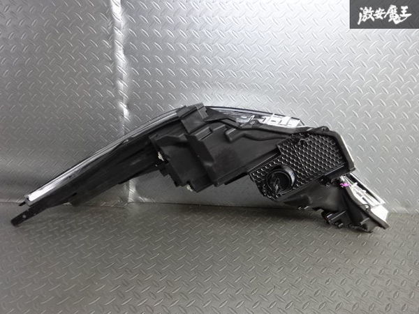 トヨタ 純正 ZYX10 NGX50 C-HR CHR LED ヘッドライト ヘッドランプ