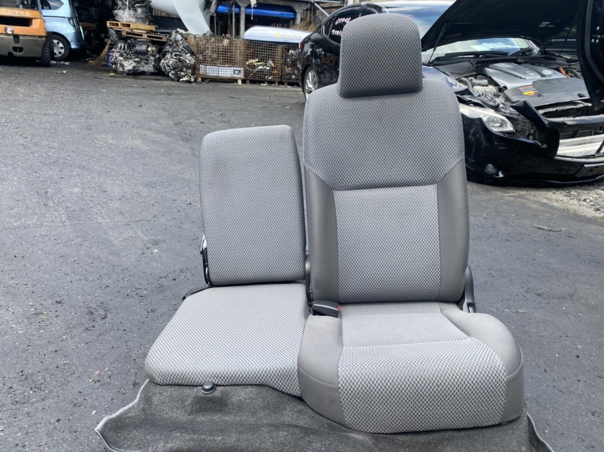 人気，品質保証 H28年 26 キャラバン VR2E26 NV350 助手席シート コンソール/エンジンフード付 品 030732 210831 YM 天王 T1(日産用)｜売買されたオークション情報、yahooの商品情報をアーカイブ公開 - オークファン 日産用
