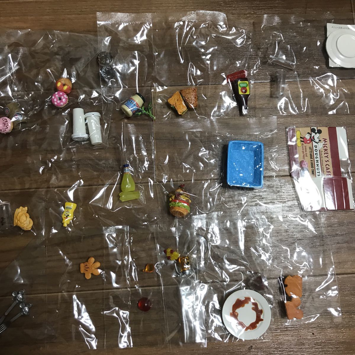 リーメント ミッキーマウス 50 sカフェ 4種類 まとめて ディズニー ぷちサンプル Disney ミニチュア ドールハウス 食玩 おまけ 売買されたオークション情報 Yahooの商品情報をアーカイブ公開 オークファン Aucfan Com リーメント ミッキーマウス 50 sカフェ 4種類 まとめて ディズニー ぷちサンプル Disney ミニチュア ドールハウス 食玩 おまけ 売買されたオークション情報 Yahooの商品情報をアーカイブ公開 オークファン Aucfan Com