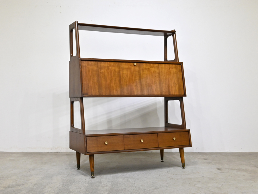 2025，格安 アメリカ Saginaw Furniture ウォールナット&times;オーク材 シェルフ 60年代 ヴィンテージ/北欧 イームズ ポールマッコブ ミッドセンチュリー(ウェグナー)｜売買されたオークション情報、yahooの商 ウェグナー