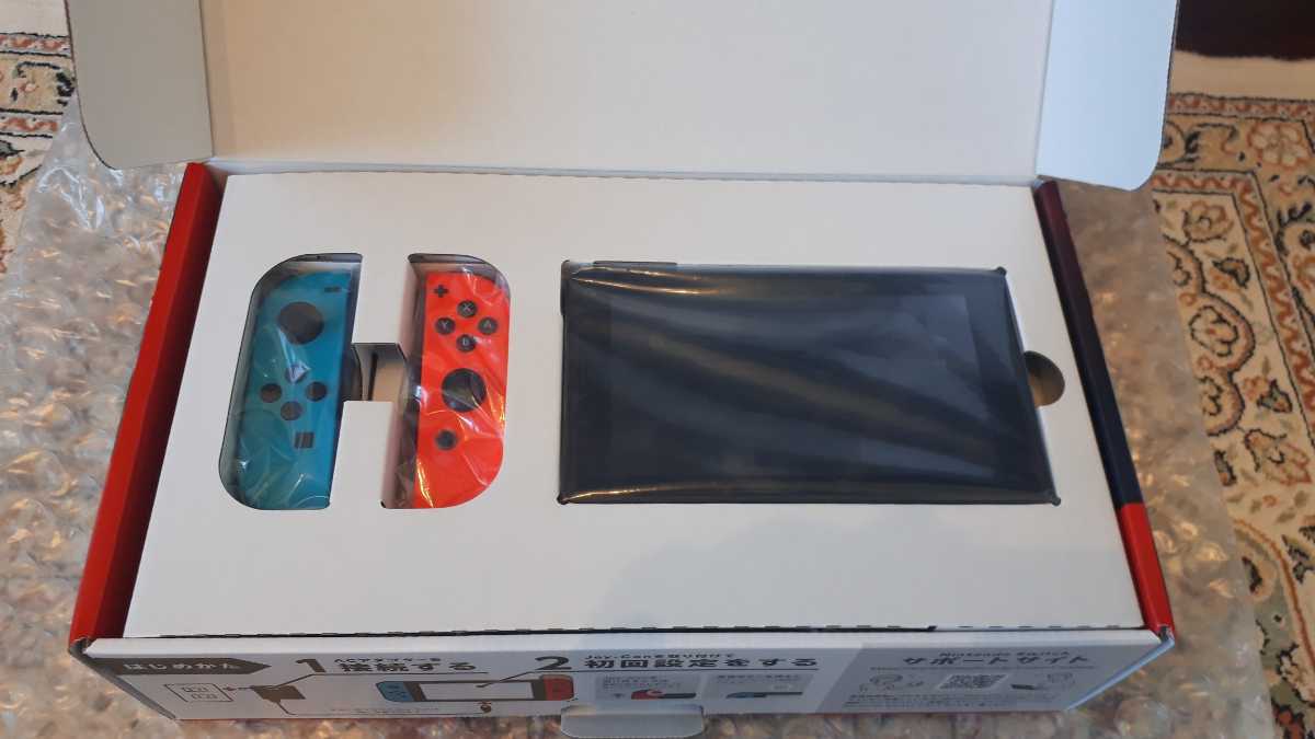 完品 新型 美品 Nintendo Switch 本体 (ニンテンドースイッチ) Joy-Con