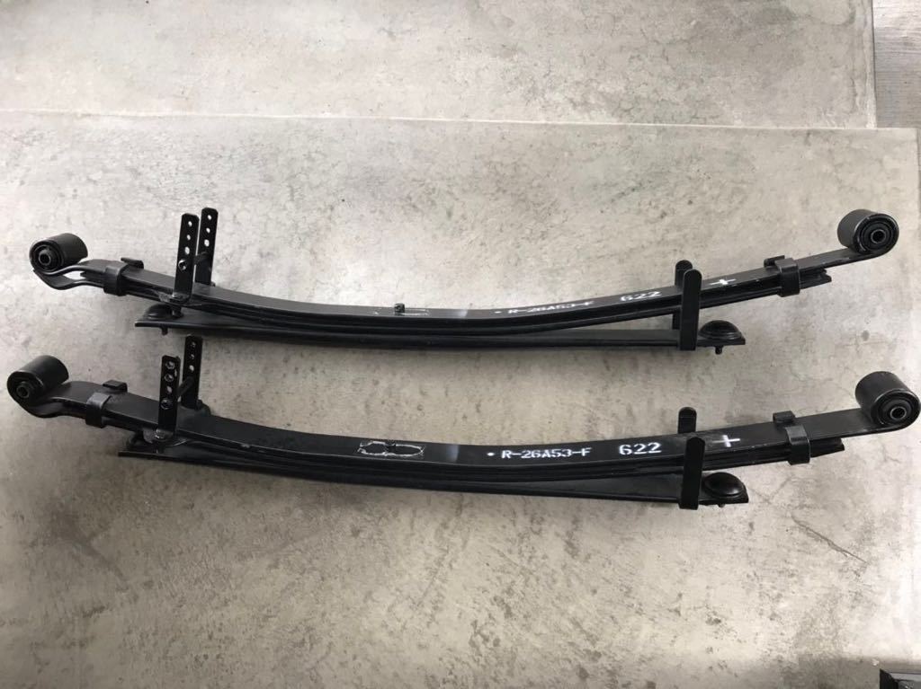 新車外し！GDH206ハイエース純正リーフスプリング左右セット 