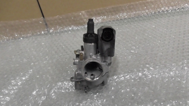 ライブディオZX中期 AF35-2054xxx の キャブレター *1637026851 中古