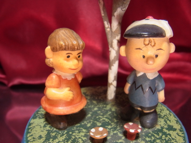 スヌーピー☆とっても可愛い チャーリーブラウン とルーシー ☆伊太利