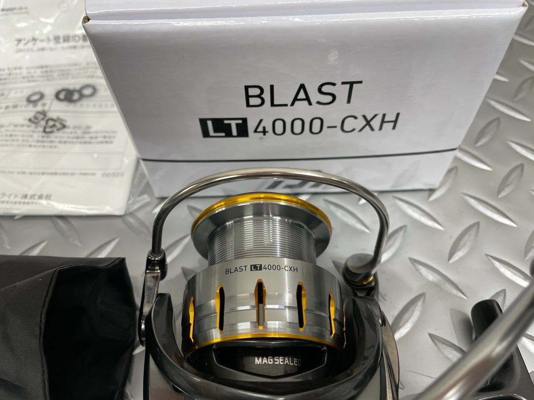 □ダイワ 18 ブラスト LT 4000－CXH 新品□ LT ブラスト 18