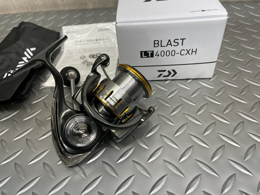 □ダイワ 18 ブラスト LT 4000－CXH 新品□ LT ブラスト 18