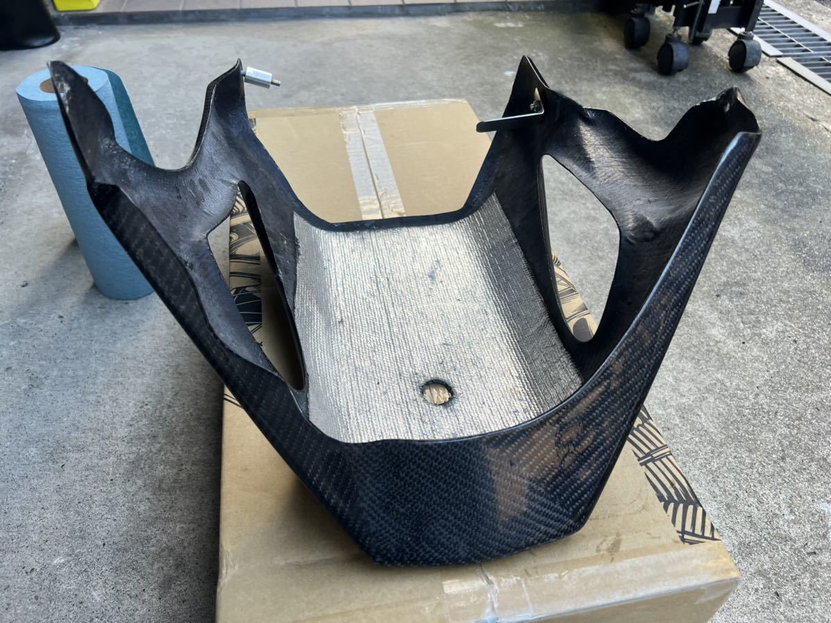 z900rsカーボンアンダーカウル VERTIA ヴェルティア アンダーカウル