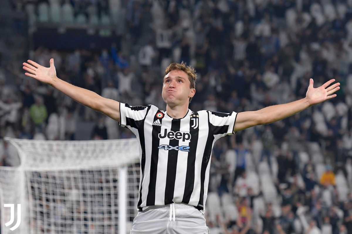 選手用ユベントス キエーザ選手ユニフォーム ホームキット イタリア代表 セリエa 売買されたオークション情報 Yahooの商品情報をアーカイブ公開 オークファン Aucfan Com