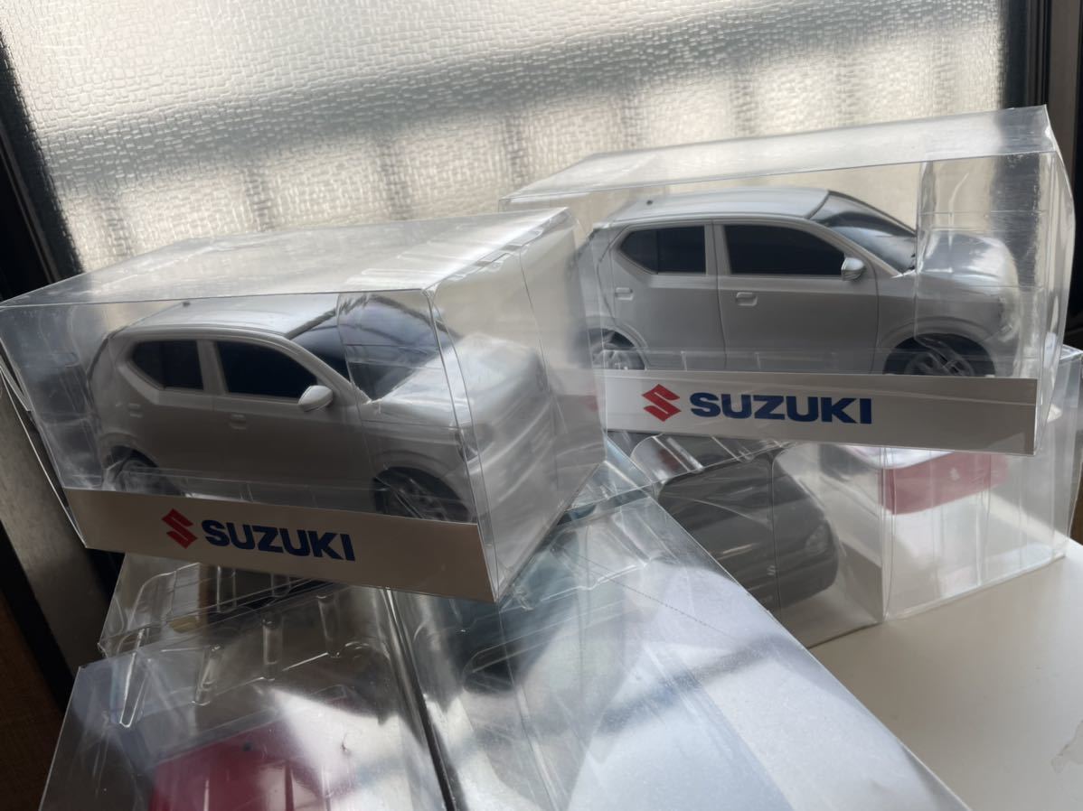 スズキ アルト カラーサンプル 非売品 レアもの 7台セット ＋ バック 
