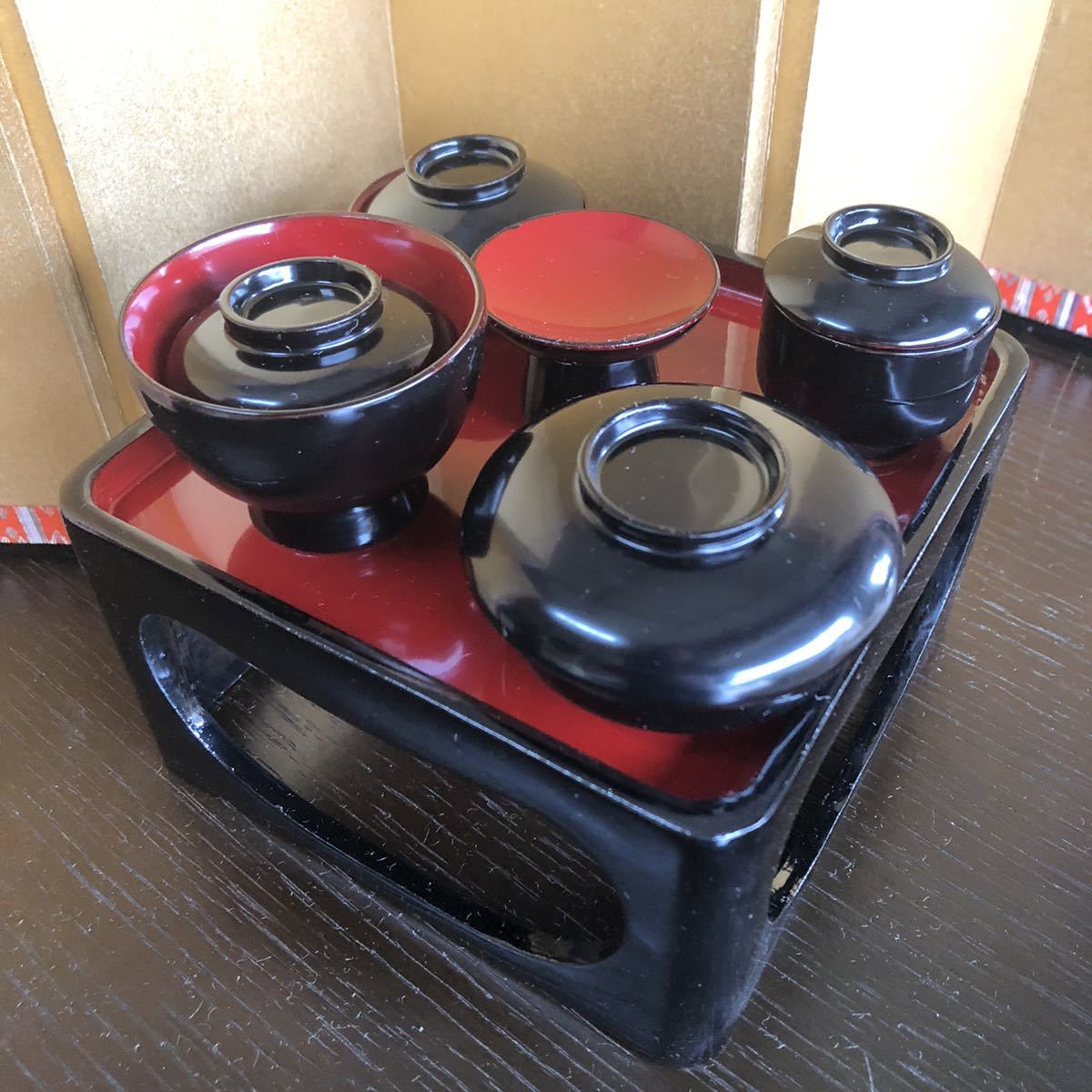 Wasabin1503 御霊供膳 仏膳 仏具 仏椀 漆器 一式 仏器膳セット 5寸 15cm 黒内朱 お膳 霊供膳 霊具膳 仏壇 お盆 お供 保管品 仏具一般 売買されたオークション情報 Yahooの商品情報をアーカイブ公開 オークファン Aucfan Com