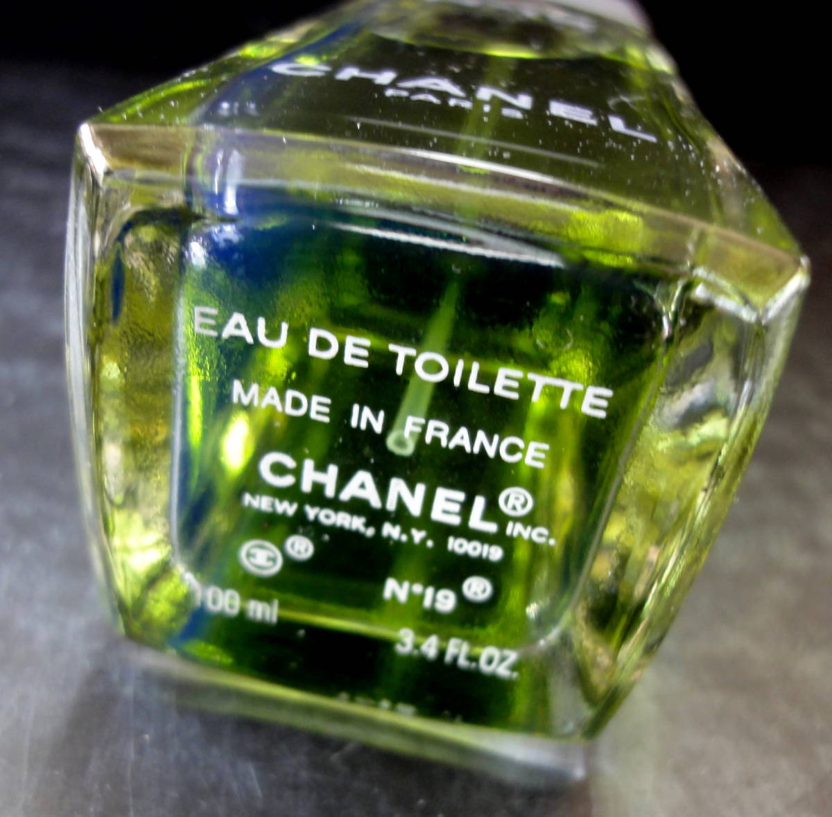 CHANEL No.19 EAD DE TOILETTE シャネル 香水 中古品20211209C Chanel