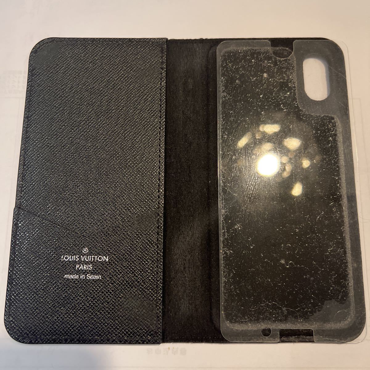 Louis Vuitton ルイヴィトン　手帳型iPhoneケースX ブラック Louis Vuitton ルイヴィトン 手帳型iPhoneケースX ブラック 【公式通販】