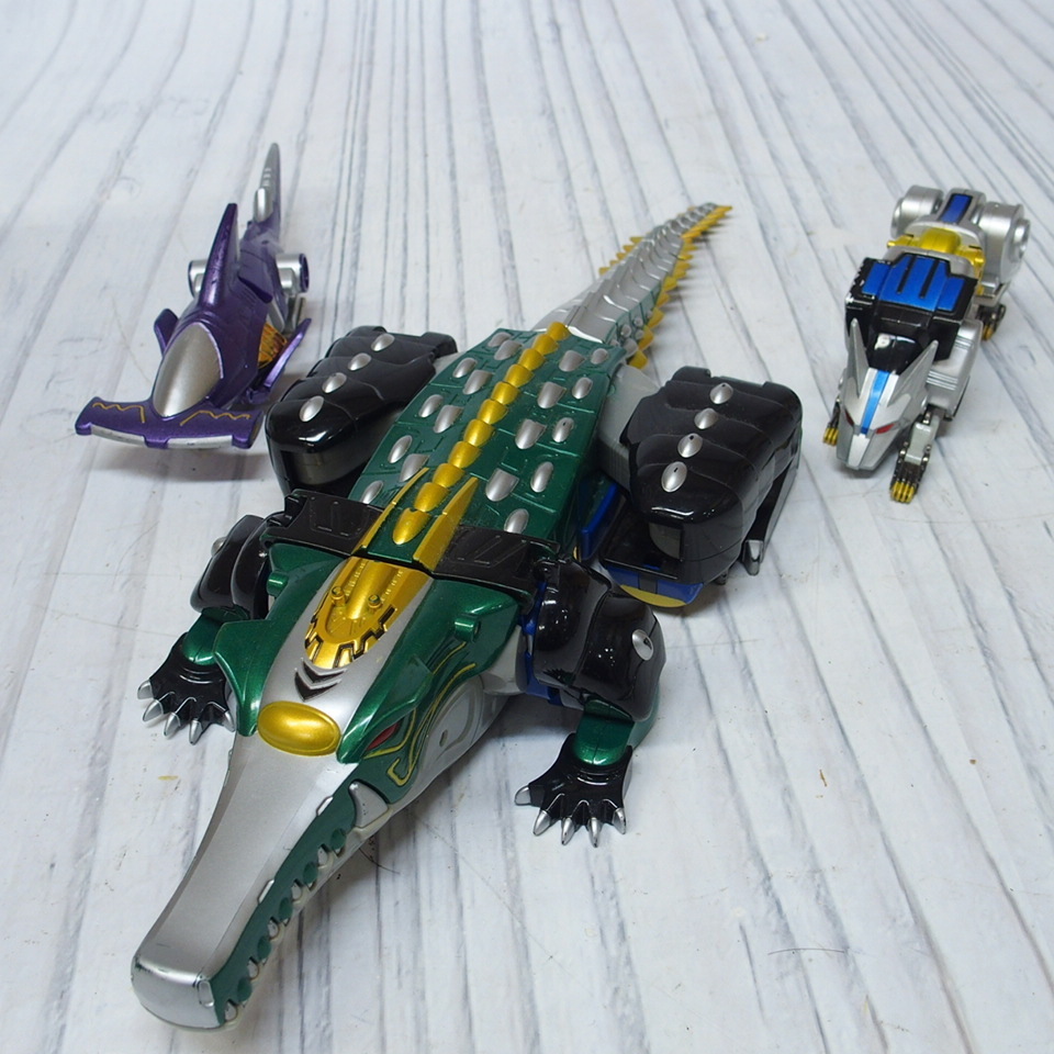 ガオレンジャー】ガオリゲーター・ガオハンマーヘッド ジャンク品 百獣