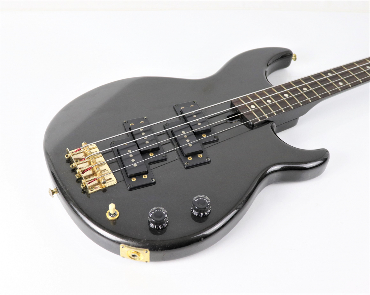 動作品】 YAMAHA BBⅧ ヤマハ エレキベース ブラックカラー 楽器 器材 