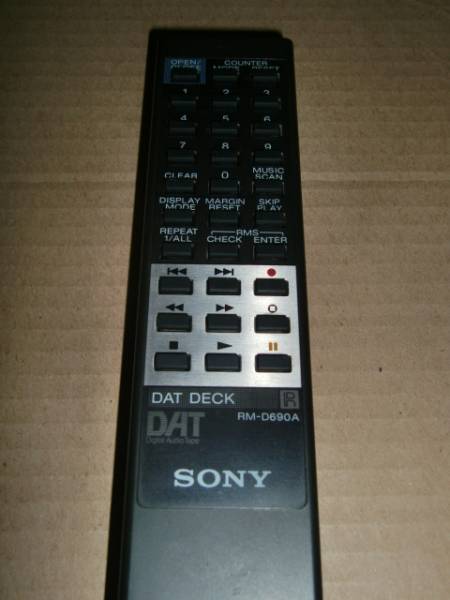 □SONY DATデッキ DTC-690用リモコン RM-D690A 美品□(DAT機器)｜売買