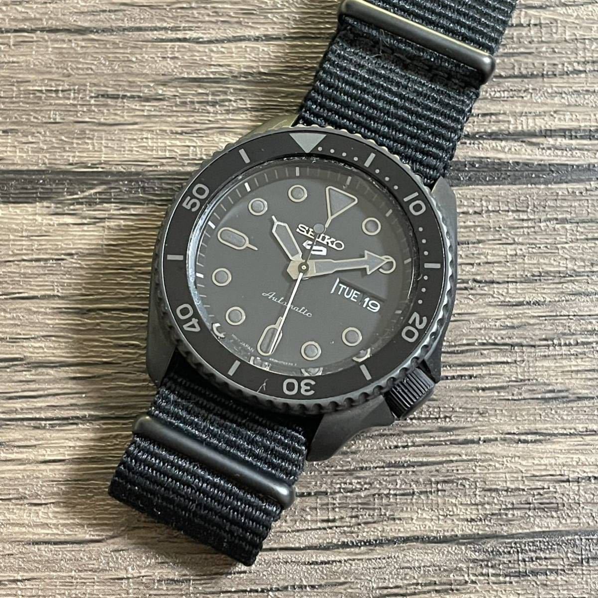SEIKO セイコー5sports 自動巻き時計 ブラック ナイロンバンド SEIKO セイコー5sports 自動巻き時計 ブラック ナイロンバンド