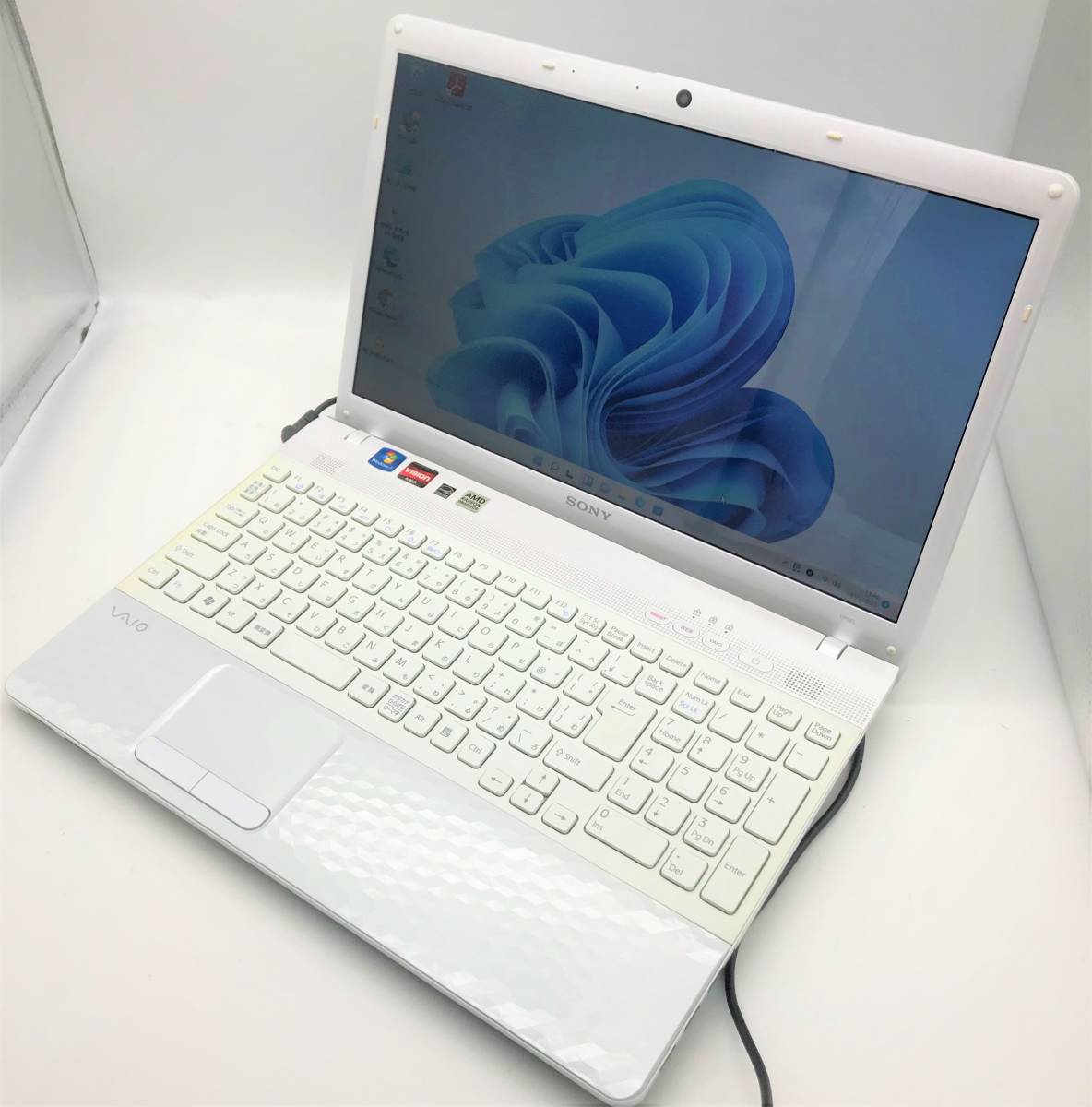 最安値，本物保証 最新Windows11☆SONY VAIO PCG-71C11N☆SSD搭載 AMD DVD-
