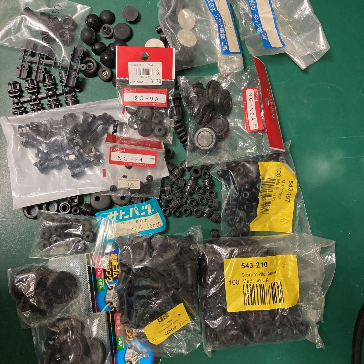 ストック 電子部品 ゴム足 ゴムブッシュ ケーブルグランド 在庫品 電子部品 売買されたオークション情報 Yahooの商品情報をアーカイブ公開 オークファン Aucfan Com