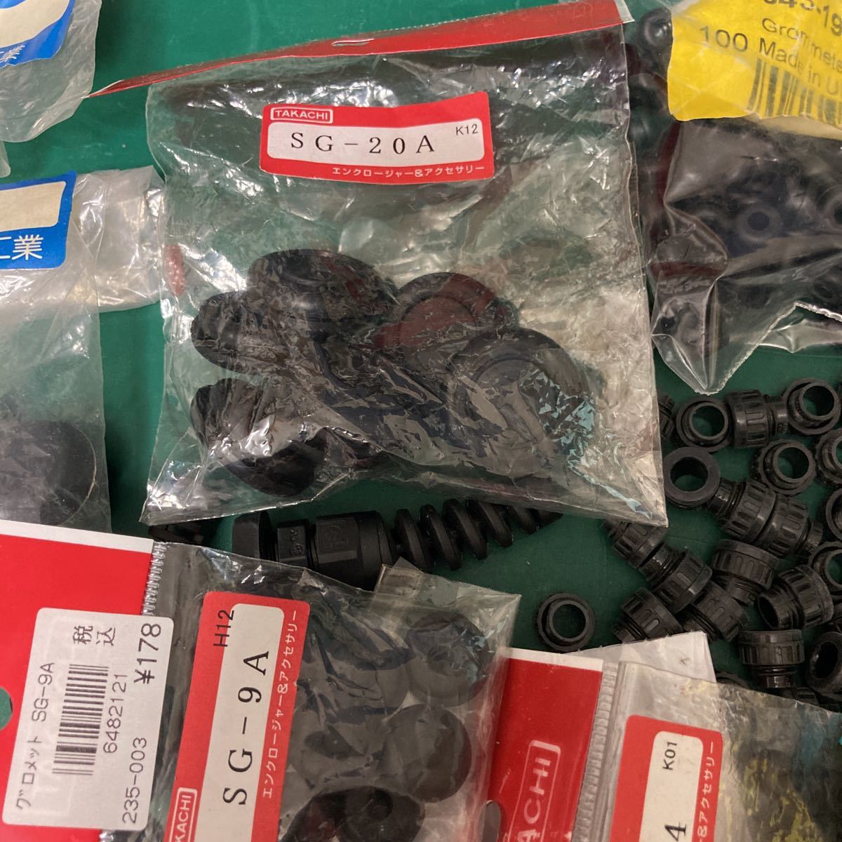 ストック 電子部品 ゴム足 ゴムブッシュ ケーブルグランド 在庫品 電子部品 売買されたオークション情報 Yahooの商品情報をアーカイブ公開 オークファン Aucfan Com