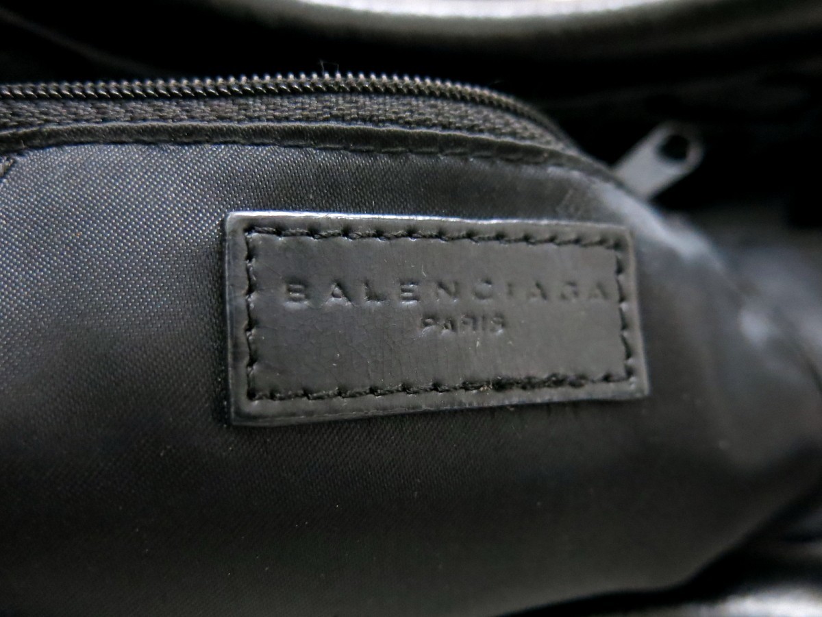 □美品□BALENCIAGA バレンシアガ□メンズ□BBロゴ 金具□ロゴ総柄 