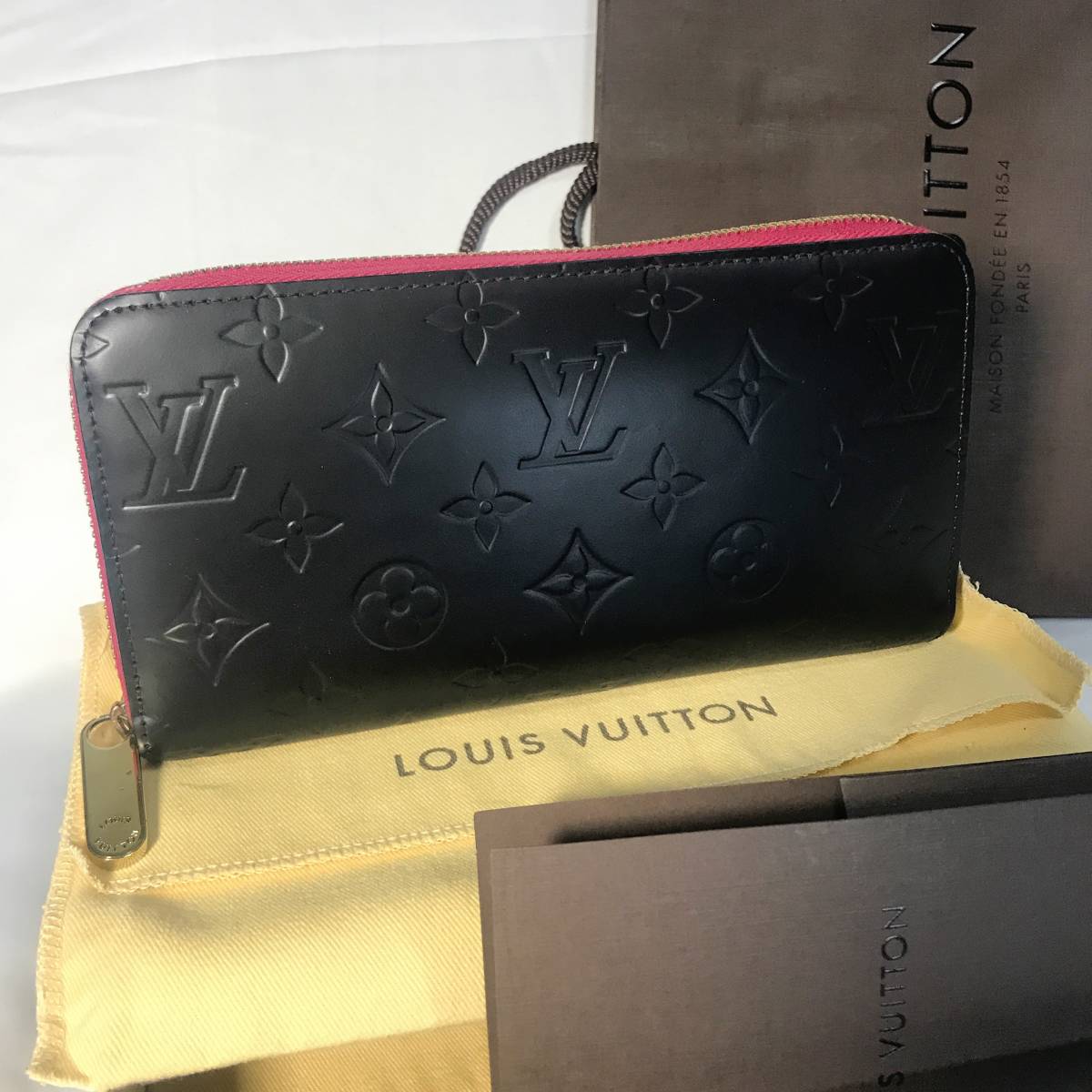 ジッピーウォレット エピ ルイヴィトン ノワール ヴェルニ LOUIS 