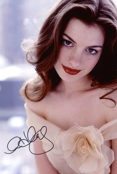 Hathaway アン・ハサウェイ直筆サイン入り超大型写真…Anne アン