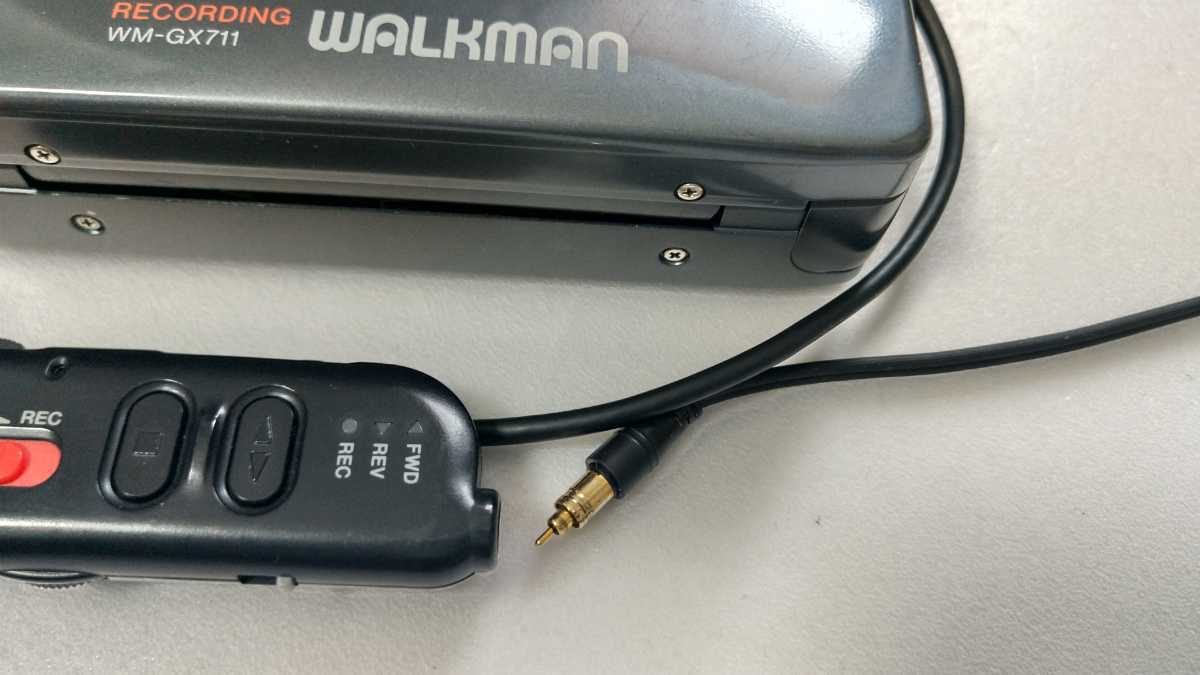 中古 ジャンク SONYカセットウォークマン WM-GX711 通電可 ラジオ試聴