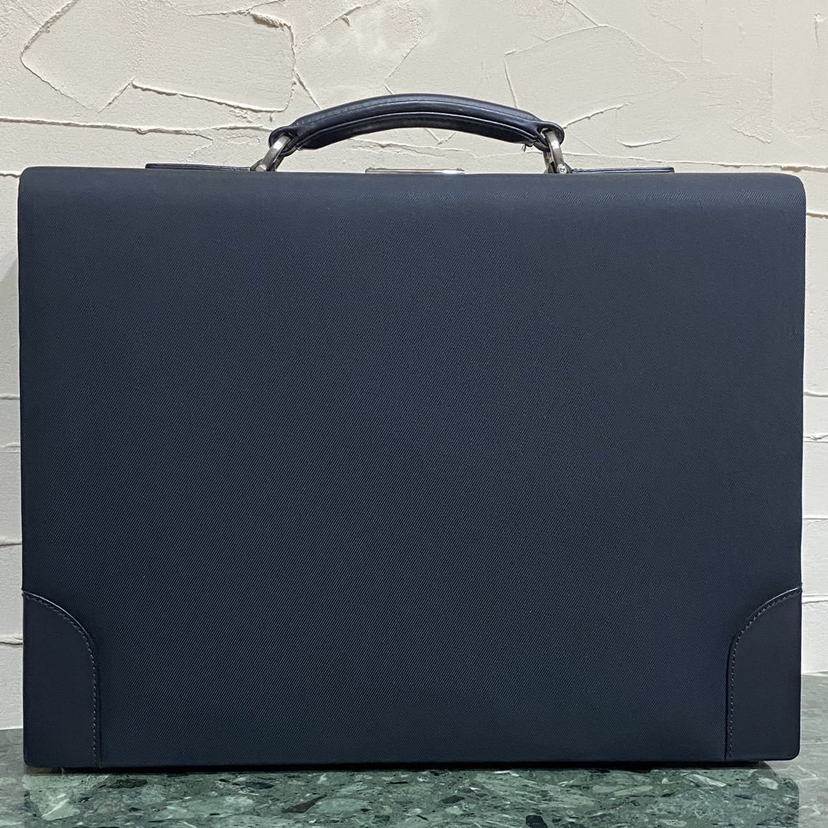 希少 良品 Salvatore ferragamo アタッシュケース ビジネスバッグ 