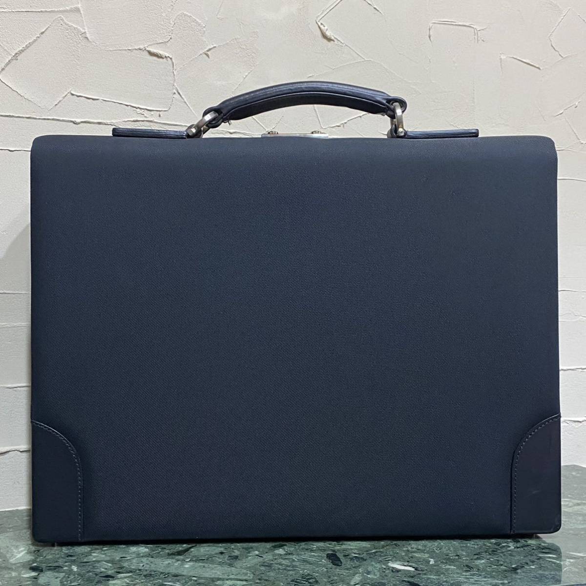希少 良品 Salvatore ferragamo アタッシュケース ビジネスバッグ 