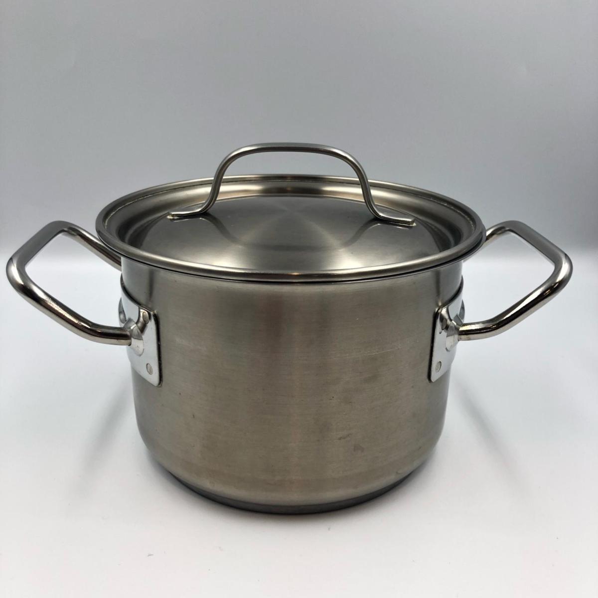 正規品，安い フィスラー 調理器具 両手鍋 ステンレス フタ付き 18センチ 雑貨(両手鍋)｜売買されたオークション情報、yahooの商品情報をアーカイブ公開 - オークファン 両手鍋
