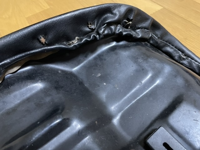 カワサキ Z1 Z2 純正シート？アンコ抜き 【公式通販】
