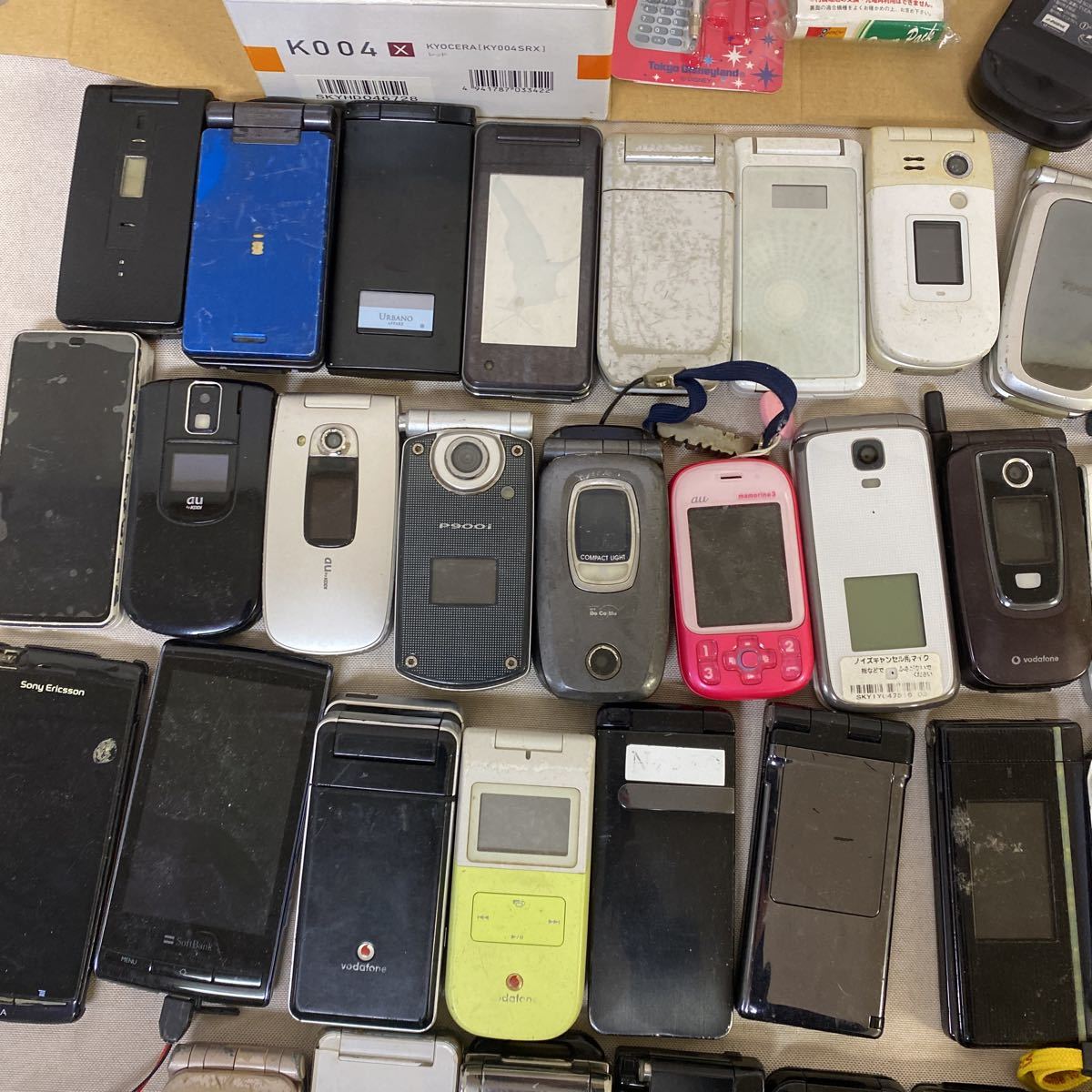 ドコモ ボーダフォン ガラケー まとめ売り 1019-S7143h - メルカリ
