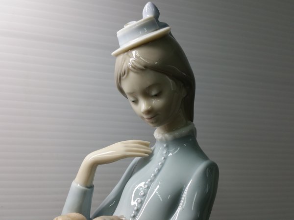 リヤドロ LLADRO 少女 犬 置物 0 乳母車 仔犬 子犬達のお散歩 カート
