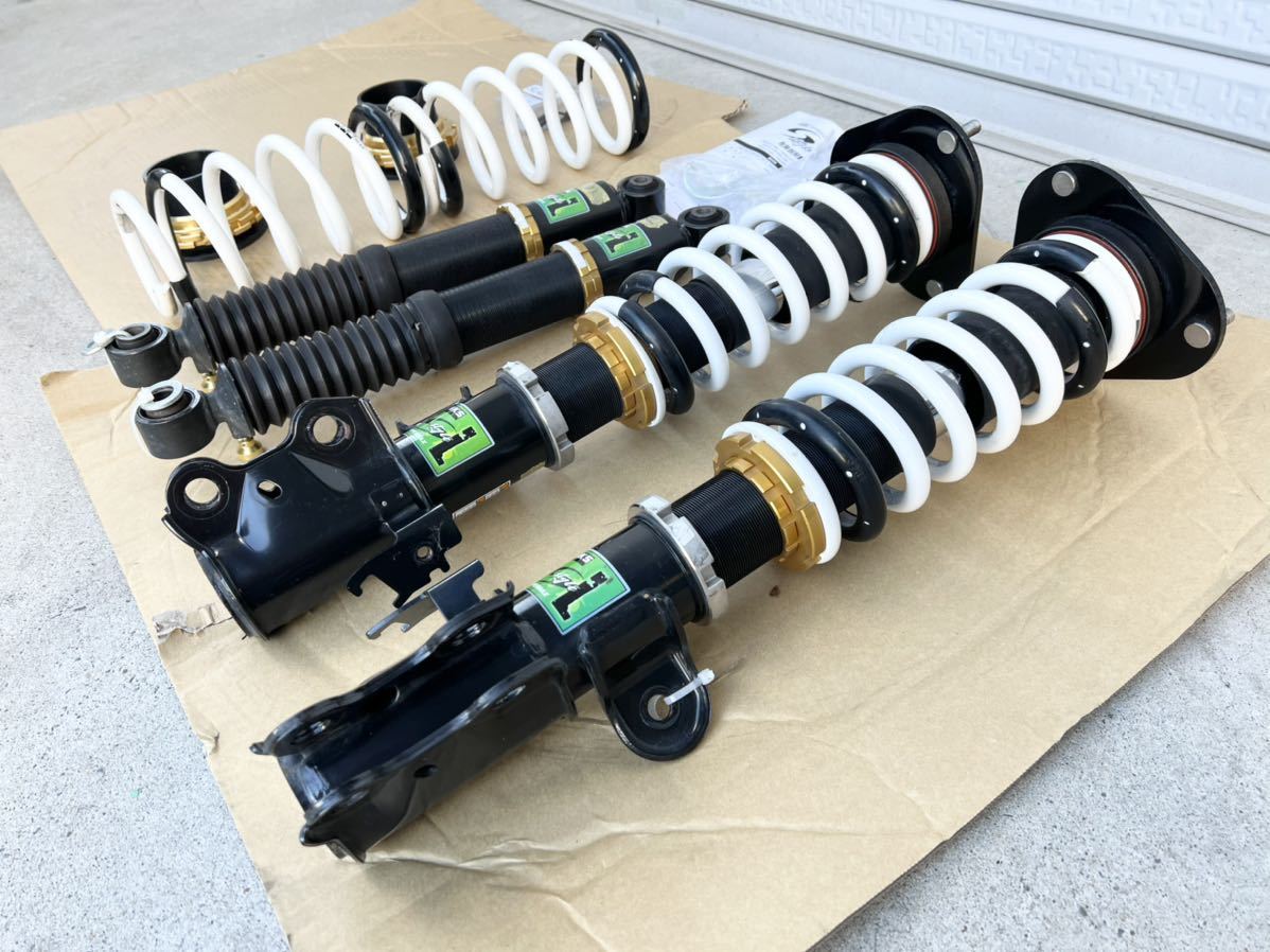 美品 HKS AGH30W GGH30W アルファード ヴェルファイア 車高調 30 アルファード HKS 車高調 ハイパーマックス S-style L ヴェル